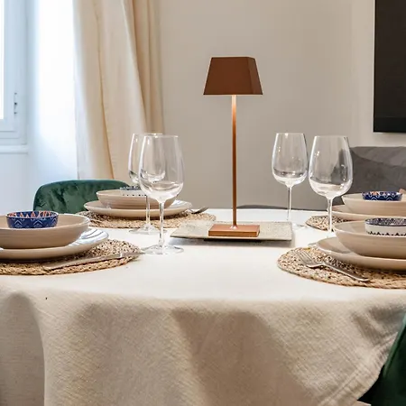 H11 The King's Ariston - Centro Lägenhet *